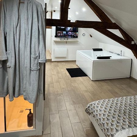 Le Cocon Du Leman Un Espace Cosy Ou Vous Retrouver 安菲翁·莱斯·班恩斯 外观 照片