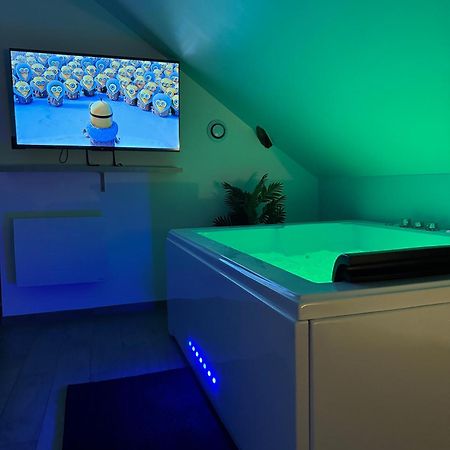 Le Cocon Du Leman Un Espace Cosy Ou Vous Retrouver 安菲翁·莱斯·班恩斯 外观 照片
