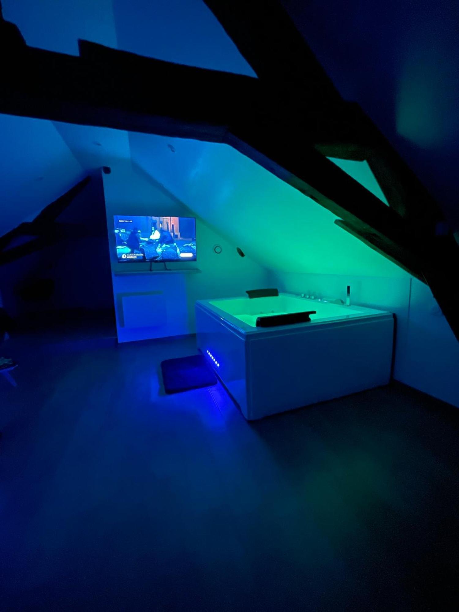 Le Cocon Du Leman Un Espace Cosy Ou Vous Retrouver 安菲翁·莱斯·班恩斯 外观 照片