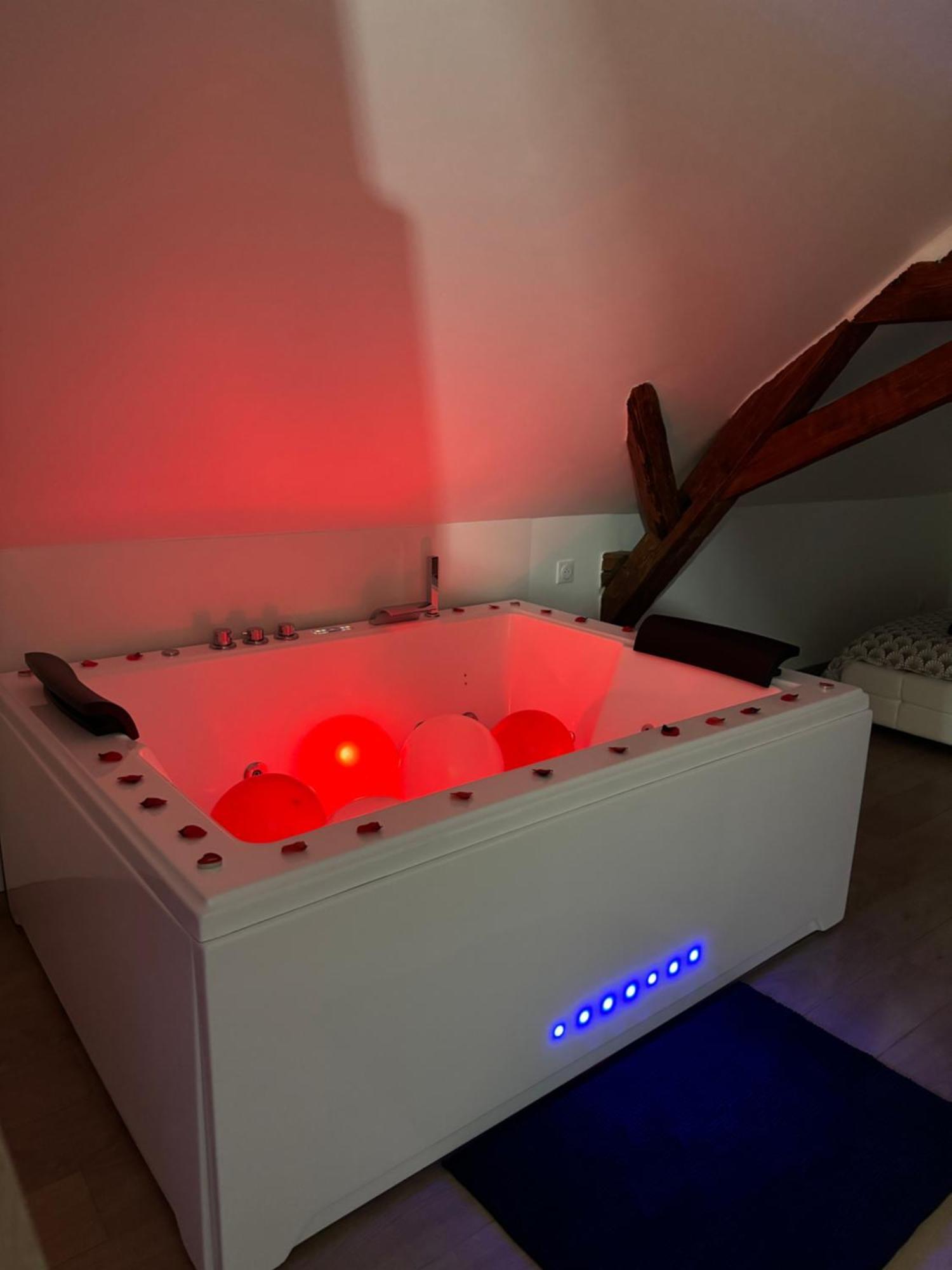 Le Cocon Du Leman Un Espace Cosy Ou Vous Retrouver 安菲翁·莱斯·班恩斯 外观 照片