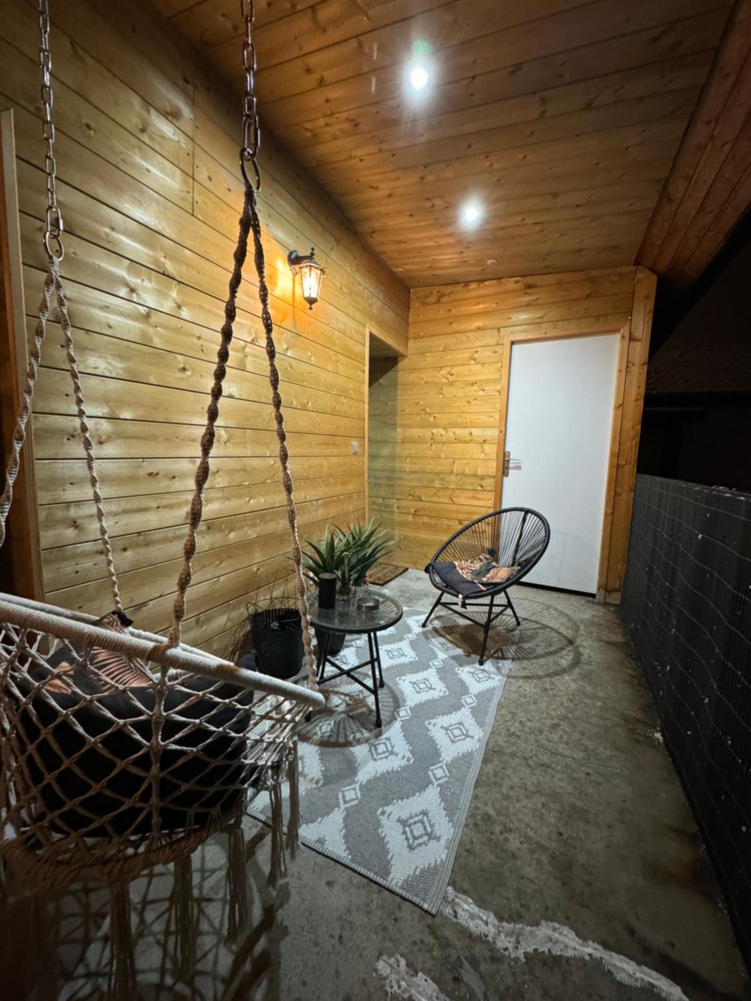 Le Cocon Du Leman Un Espace Cosy Ou Vous Retrouver 安菲翁·莱斯·班恩斯 外观 照片