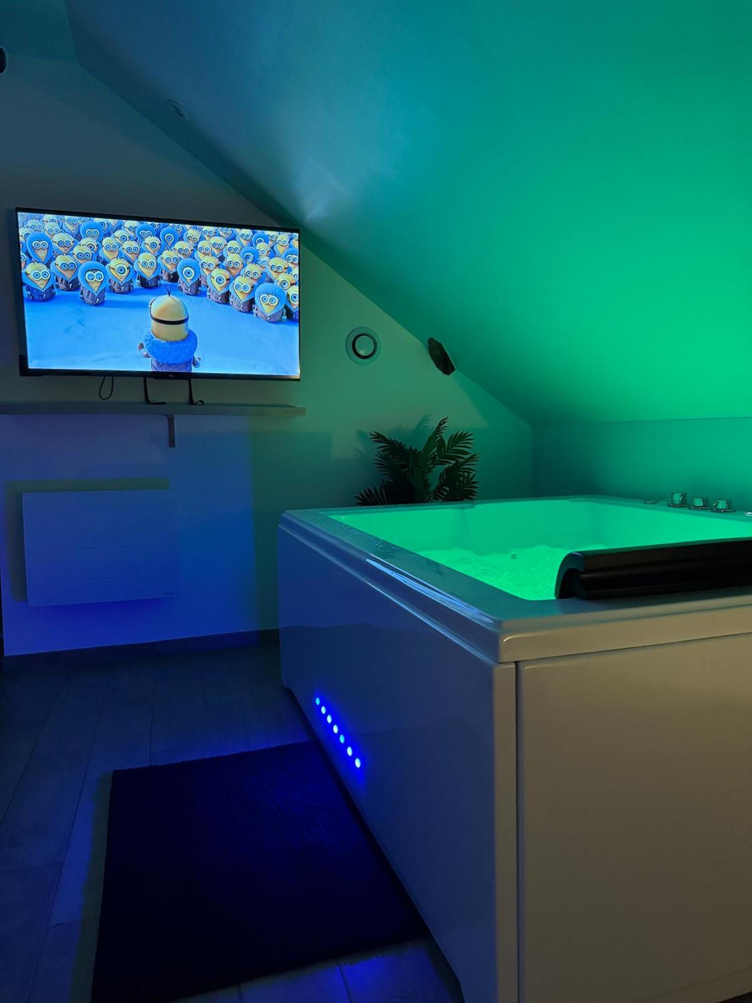 Le Cocon Du Leman Un Espace Cosy Ou Vous Retrouver 安菲翁·莱斯·班恩斯 外观 照片
